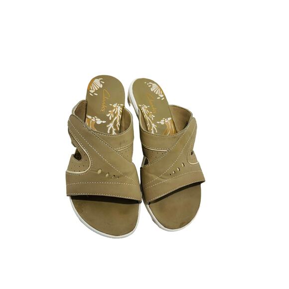 Clarks Daisy Drift Memory Form Cushion Slip on Adjustable Wedge Womens Sandal 8 - Picture 8 of 11